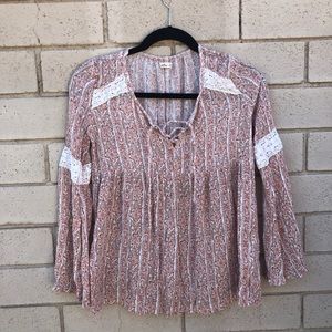 Hollister Bell sleeve printed shirt